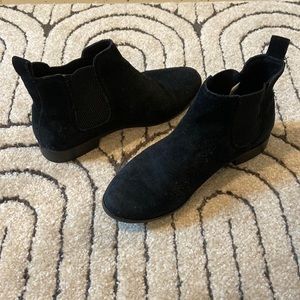 Toms black booties